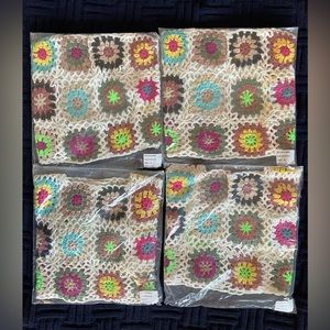 M & L Woman’s Crochet Top